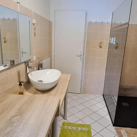 Charmant Gite Piscine Privee Chauffee Climatise Aux Portes Du Perigord Entre Villereal Et Monpazier 度假居 *
